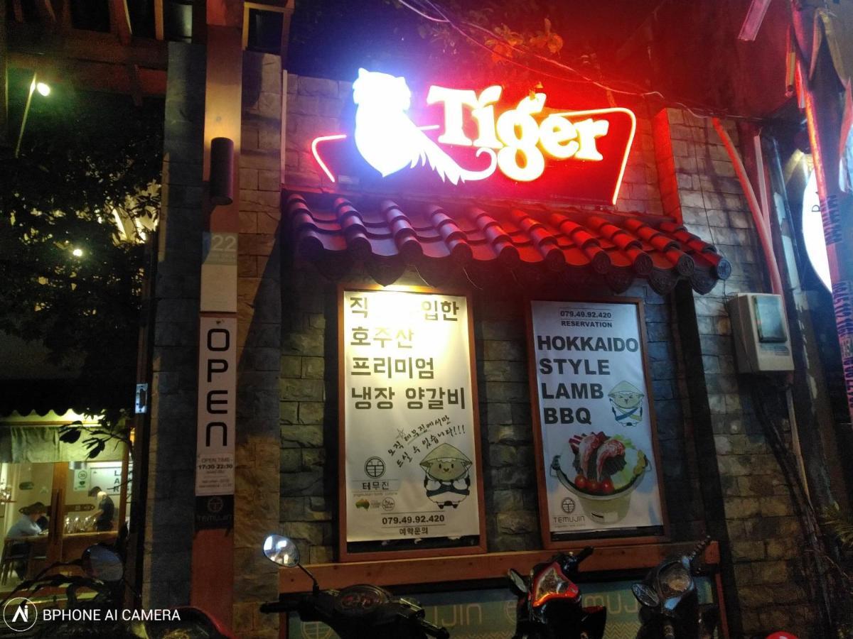 Mecozy Apartel Ho Chi Minh City Exterior photo